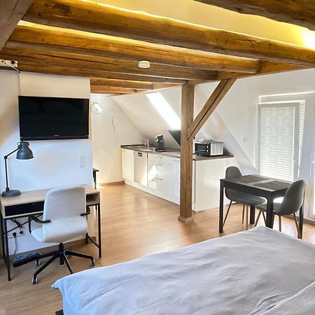 1 Zimmer Wohnung Dg Mit Klimaanlage Und Kleinen Balkon Oedheim ภายนอก รูปภาพ
